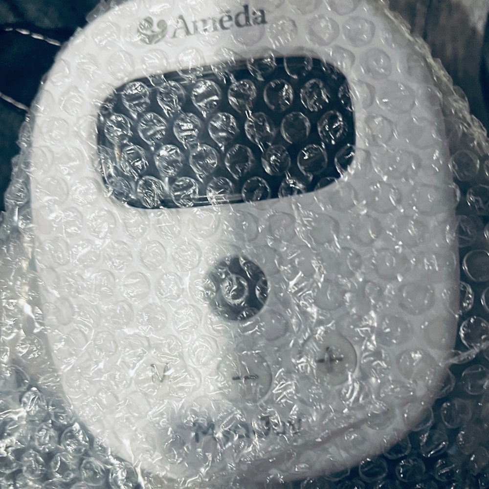 Ameda Mya Joy Double Electric Breast Pump W/ Accessories & Tote